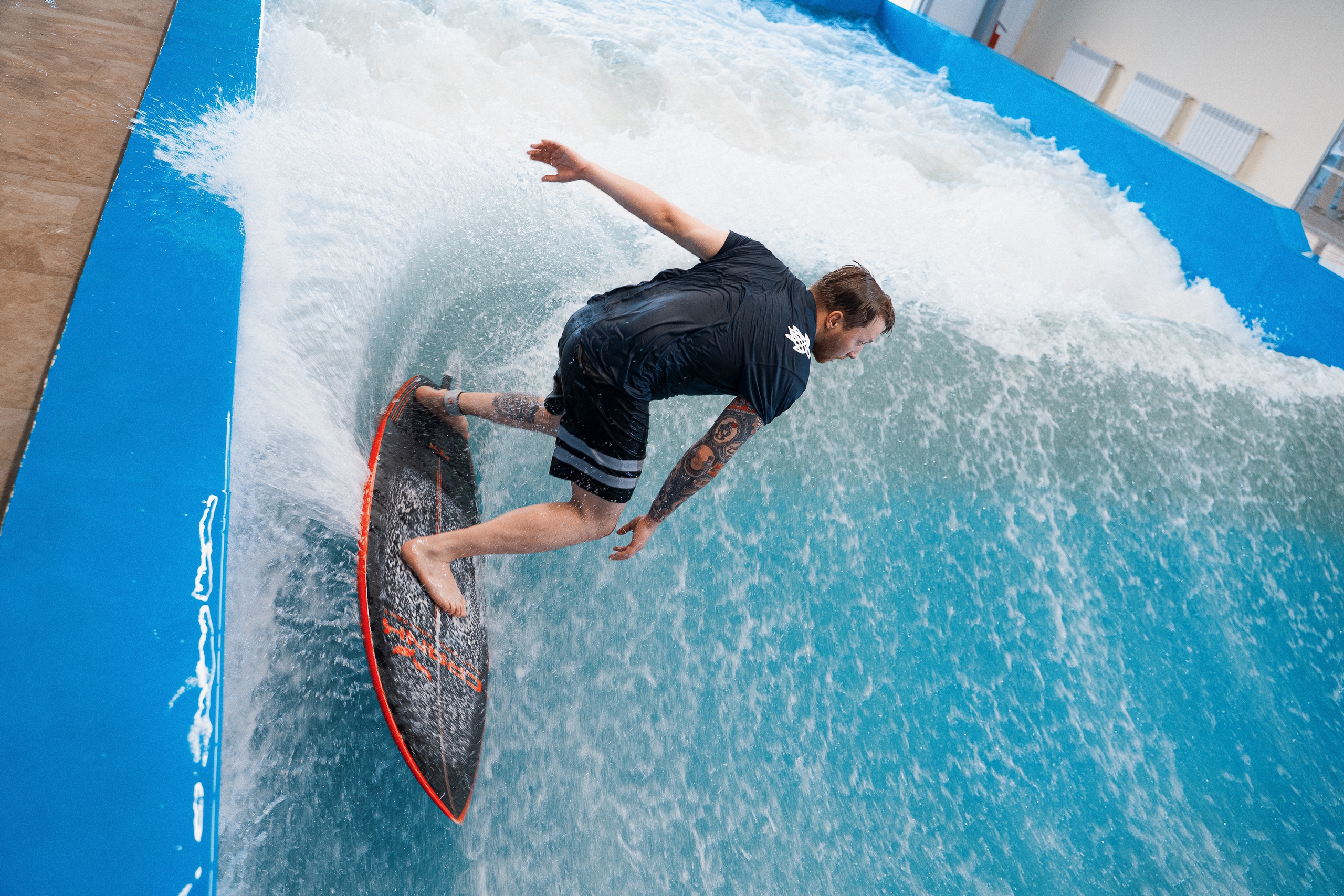 Занятие по серфингу в группе