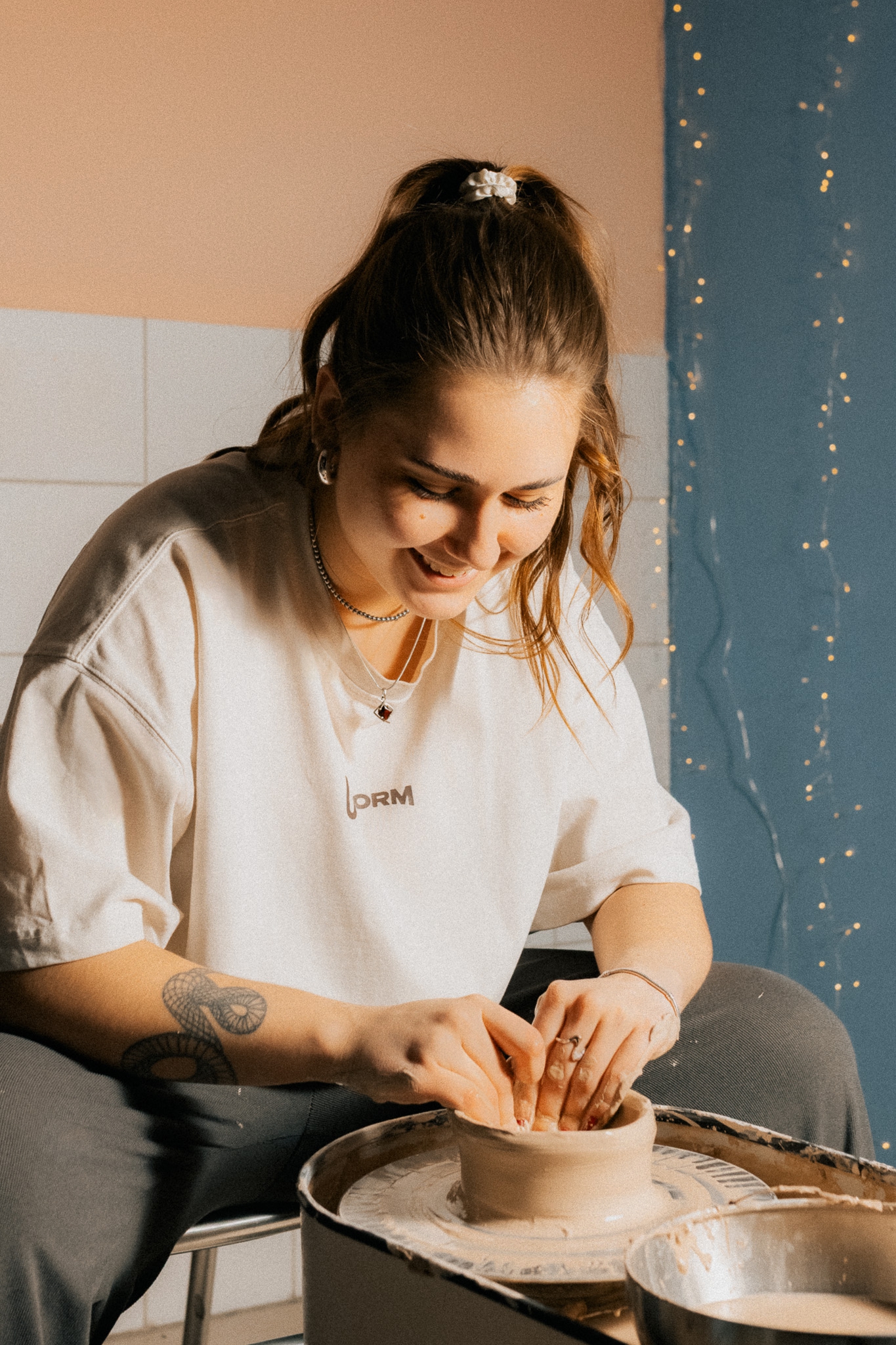 Свидание в гончарной мастерской